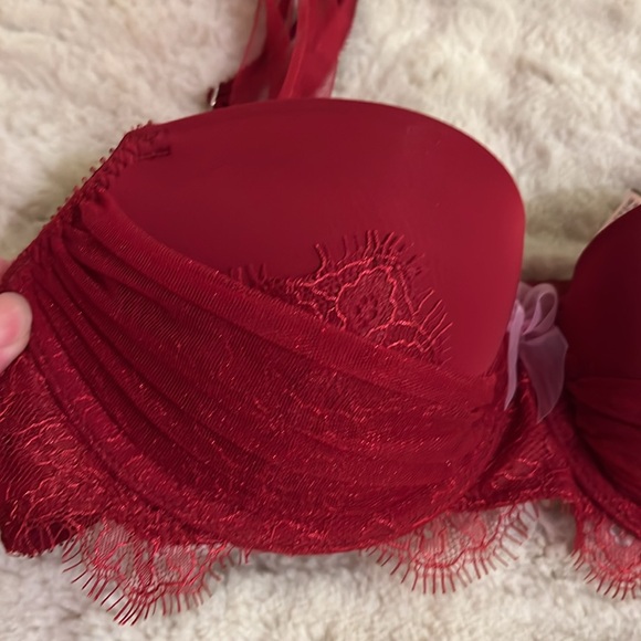Victoria’s Secret Dream Angels balconet push up bra 32b  red burgundy - Picture 2 of 8
